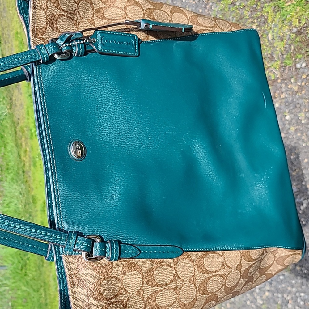 Coach Peyton Signature Zip Top Tote